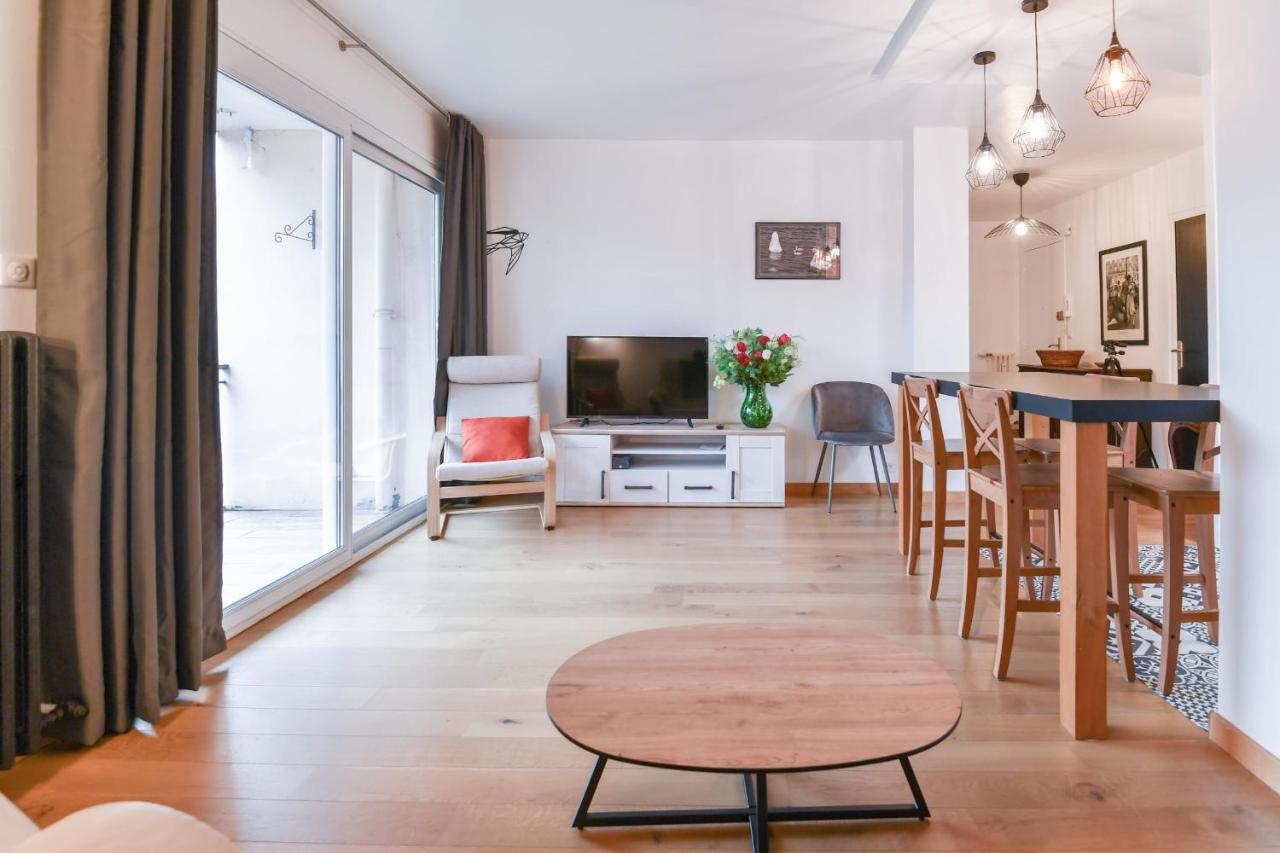 Nice Apartment With Balcony Very Close To The City Center Annecy Eksteriør bilde