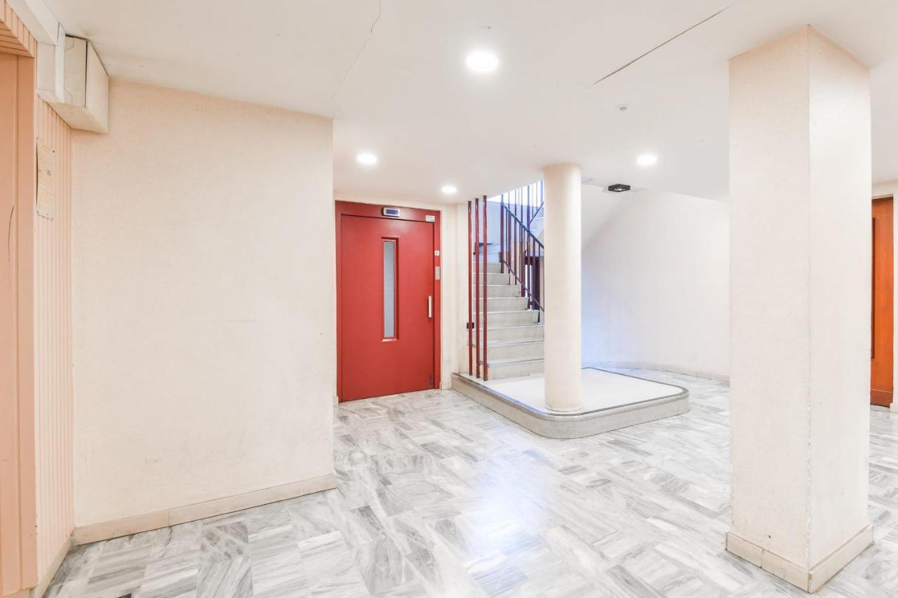 Nice Apartment With Balcony Very Close To The City Center Annecy Eksteriør bilde