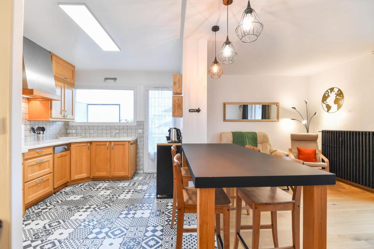 Nice Apartment With Balcony Very Close To The City Center Annecy Eksteriør bilde