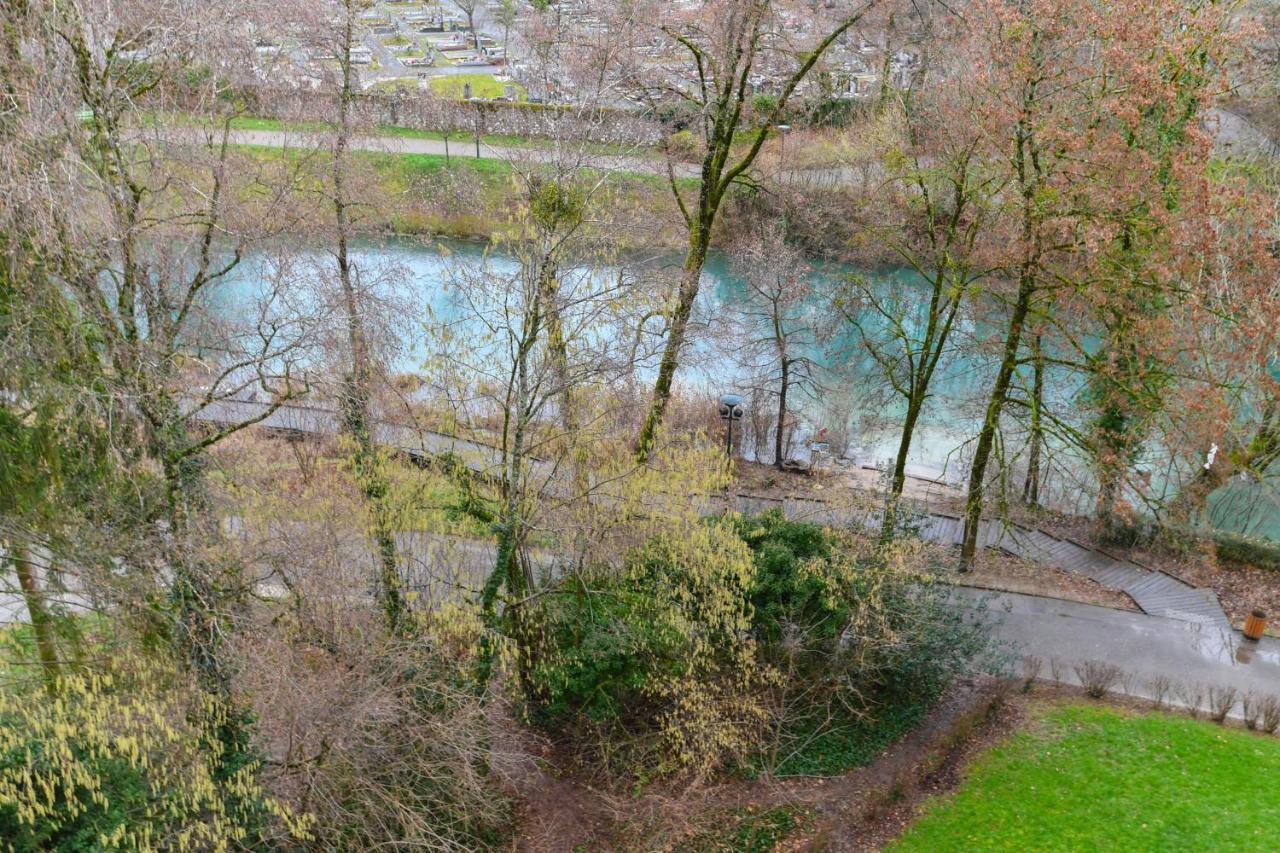 Nice Apartment With Balcony Very Close To The City Center Annecy Eksteriør bilde
