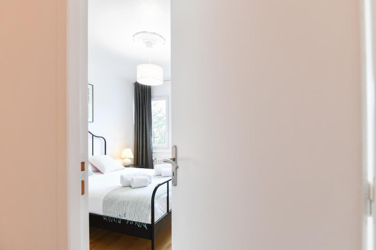 Nice Apartment With Balcony Very Close To The City Center Annecy Eksteriør bilde